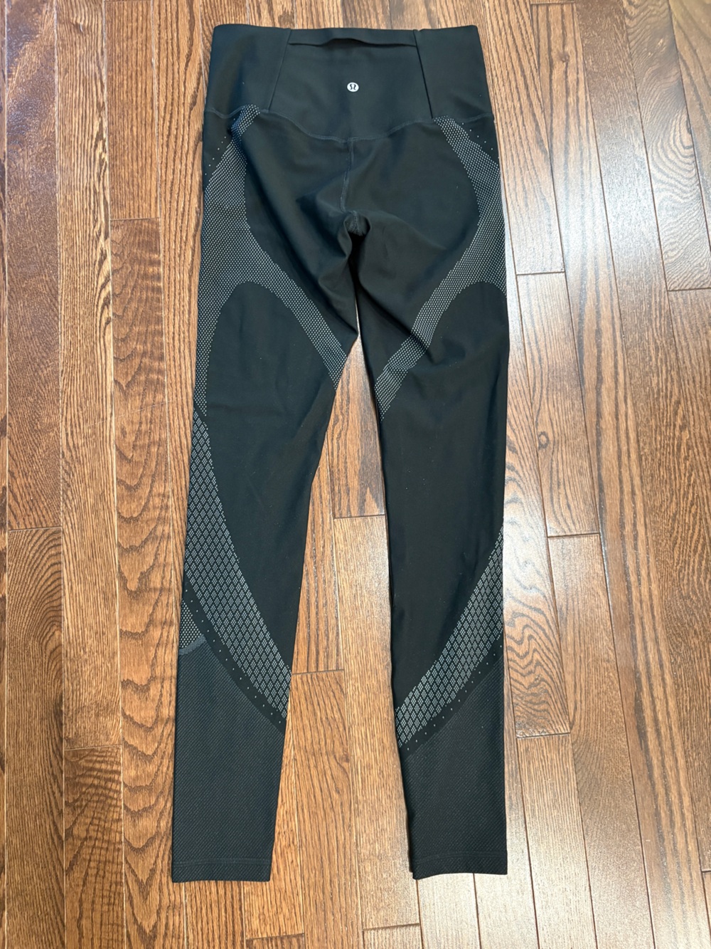 Lulu Lemon Black Seamless High-Waist Leggings with Pattern